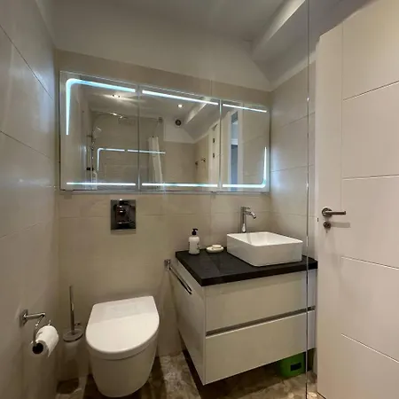 La Felicidad * 德尼亚