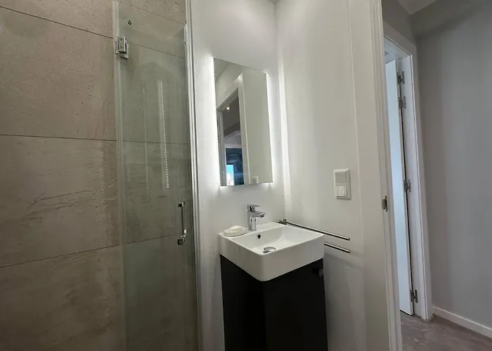 La Felicidad دينايا