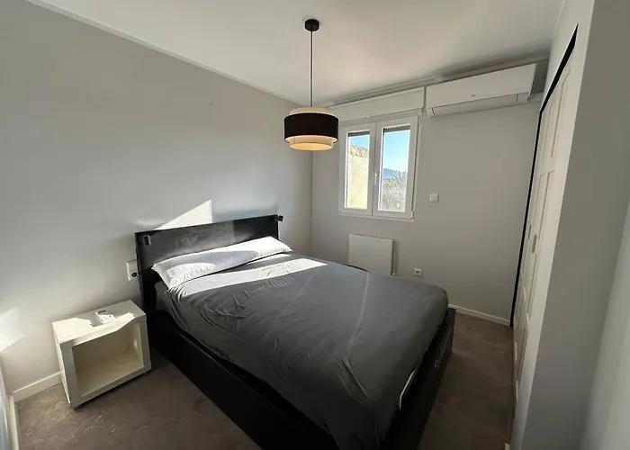 La Felicidad شقة *